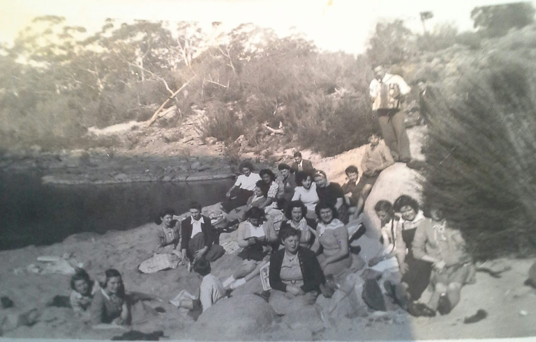 A group and accordionist at the Bombay reserve during World War II_Photo Robert Chewings.png