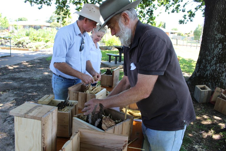 Make your own native bee motel